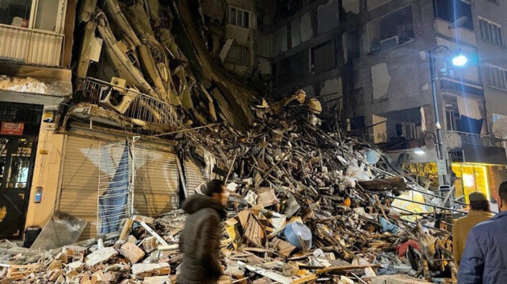 Разрушительное землетрясение в Турции и Сирии: что известно?