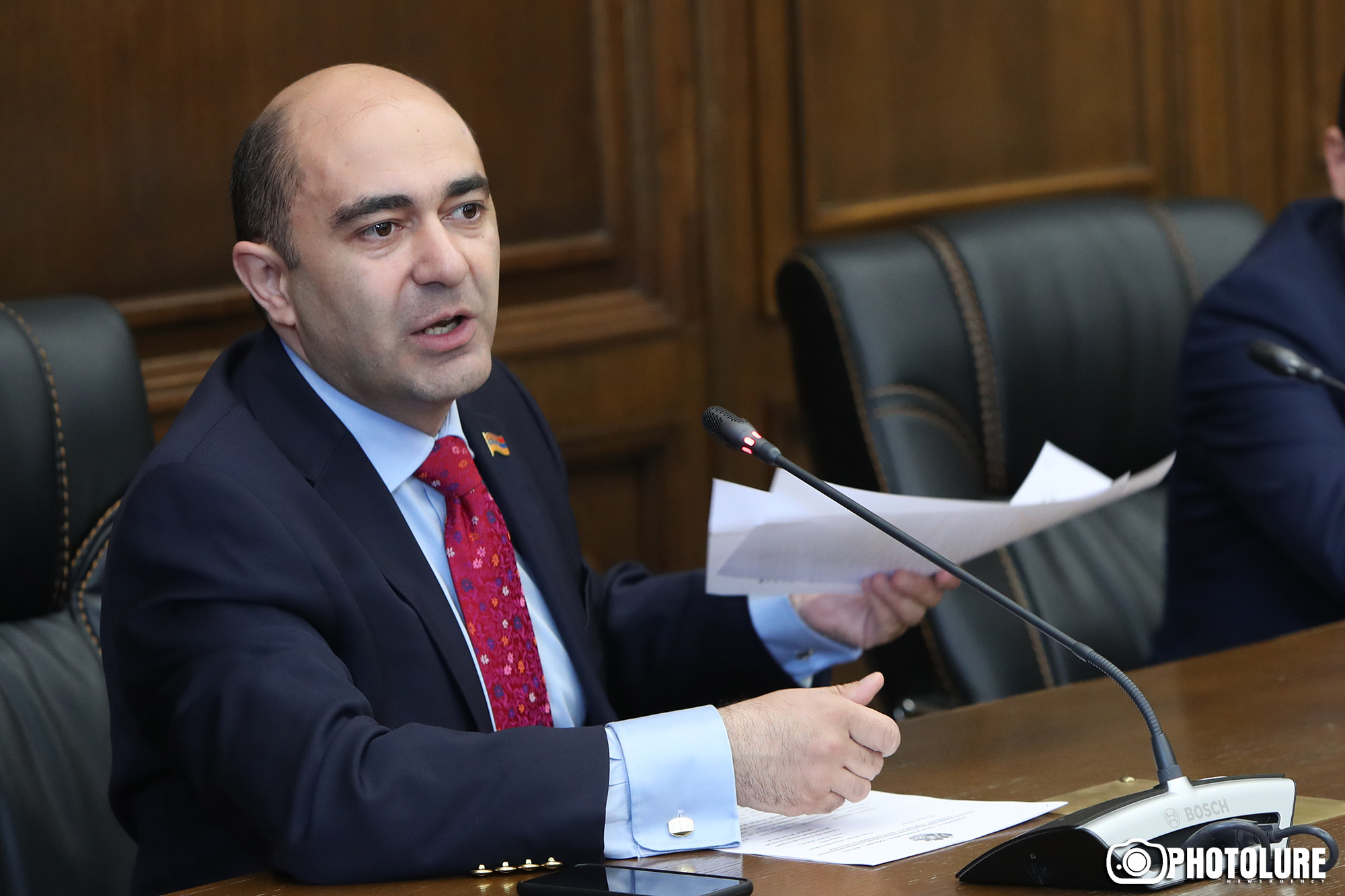 Оппозиционер предлагает механизм для назначения армян из диаспоры на должности министров