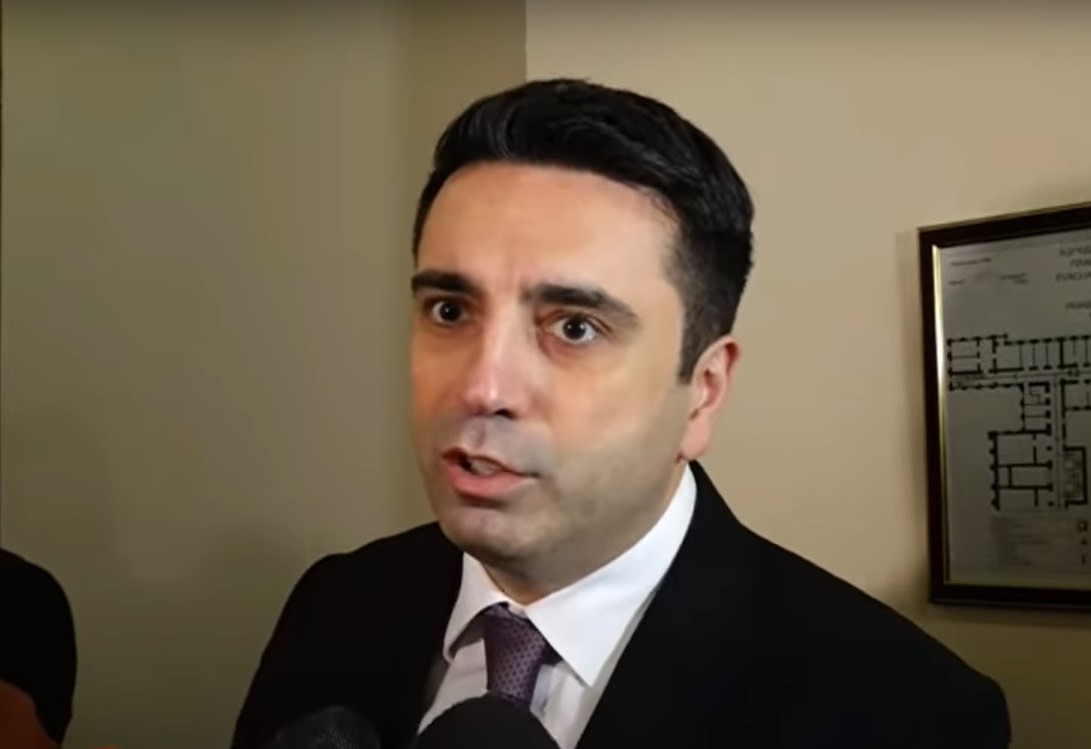 Ալեն Սիմոնյանը խոստանում է՝ Հայաստանում արտահերթ ընտրություններ չեն լինելու
