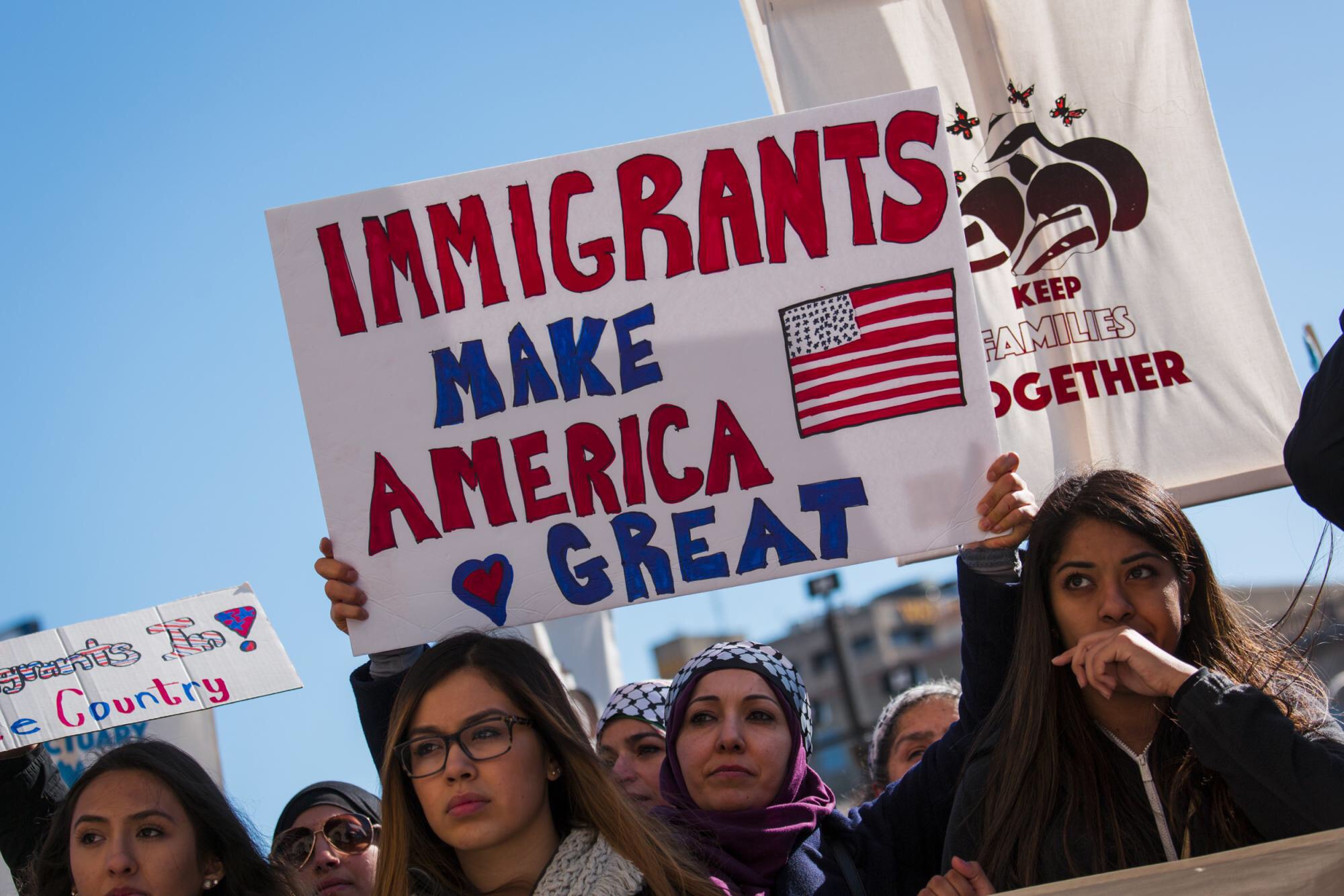 WP: указ Трампа о частичном запрете иммиграции не будет временным
