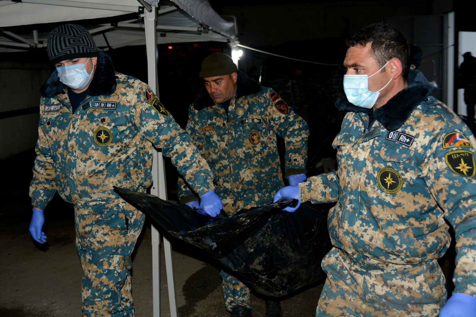 Поиски тел погибших военнослужащих в Арцахе вновь приостановлены