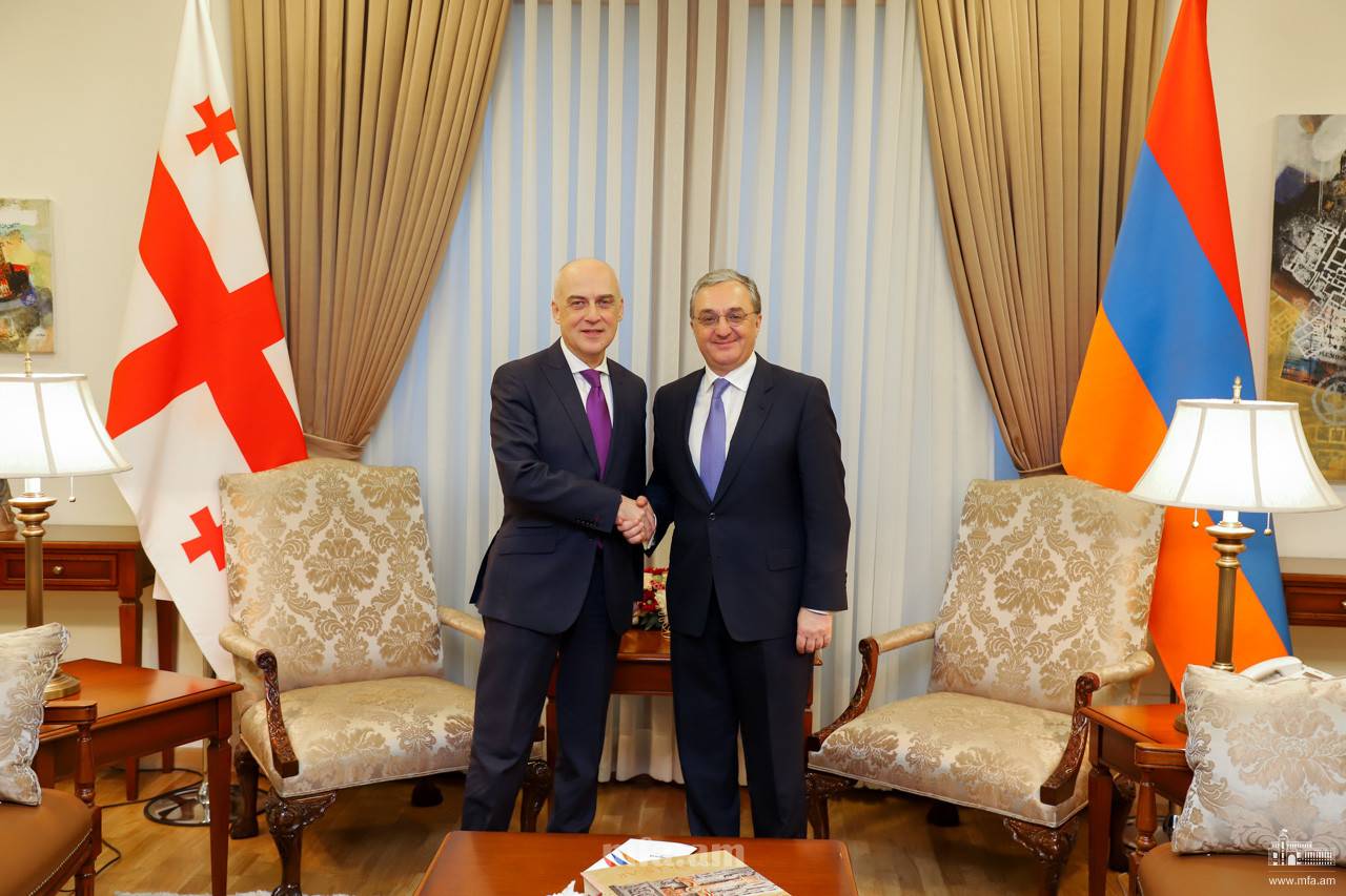 Мнацаканян и Залкалиани обсудили вызовы, существующие в регионе в плане безопасности