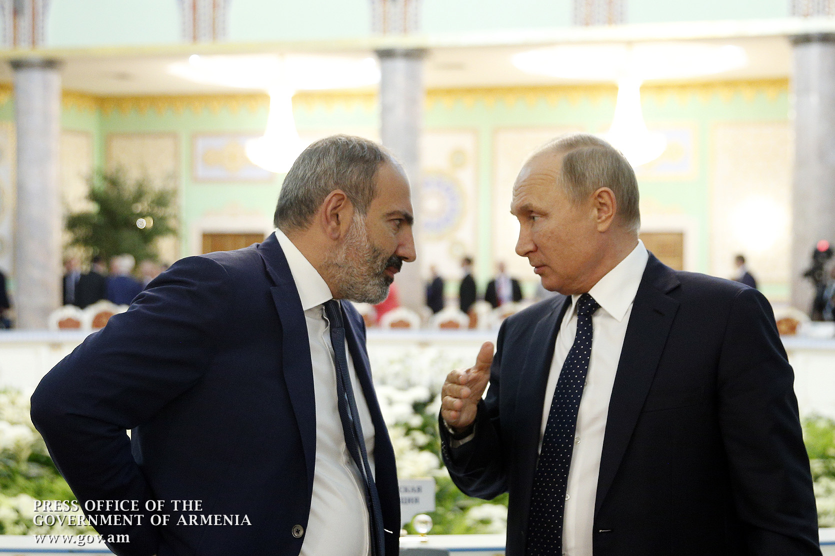 Путин не обсуждал с Пашиняном перспективы своего визита в Армению - Песков