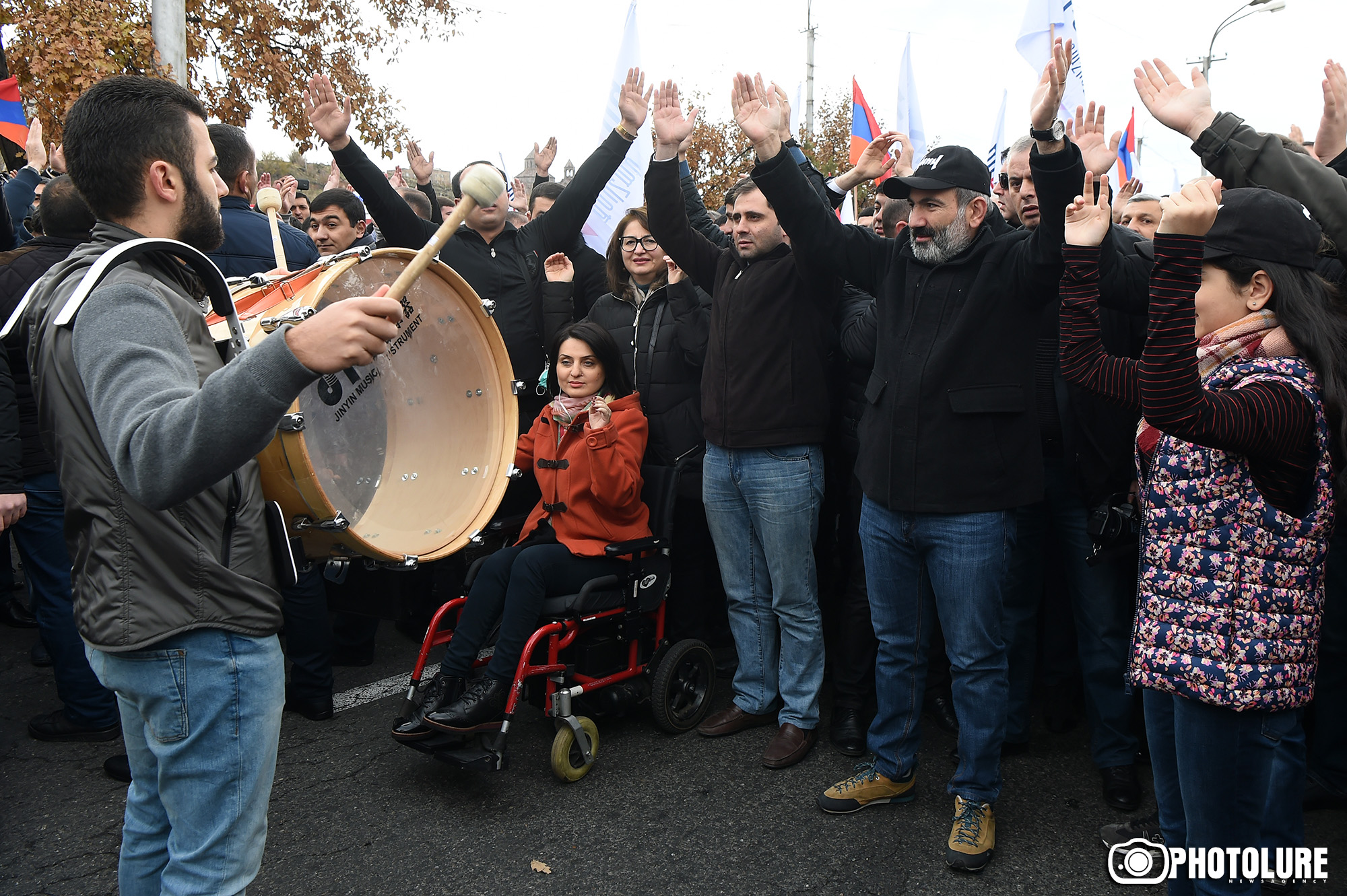 Разминка перед выборами: Пашинян собрал своих сторонников на «столичное шествие» (фото)