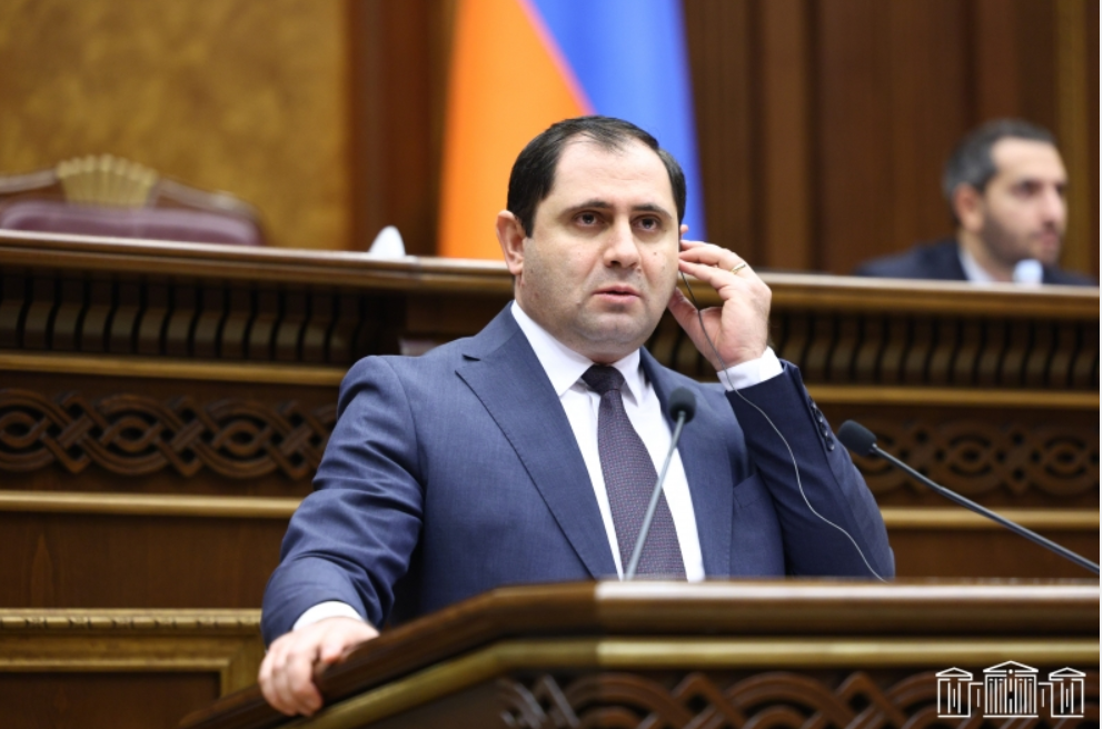 Сурен Папикян: Растет число проходящих контрактную военную службу