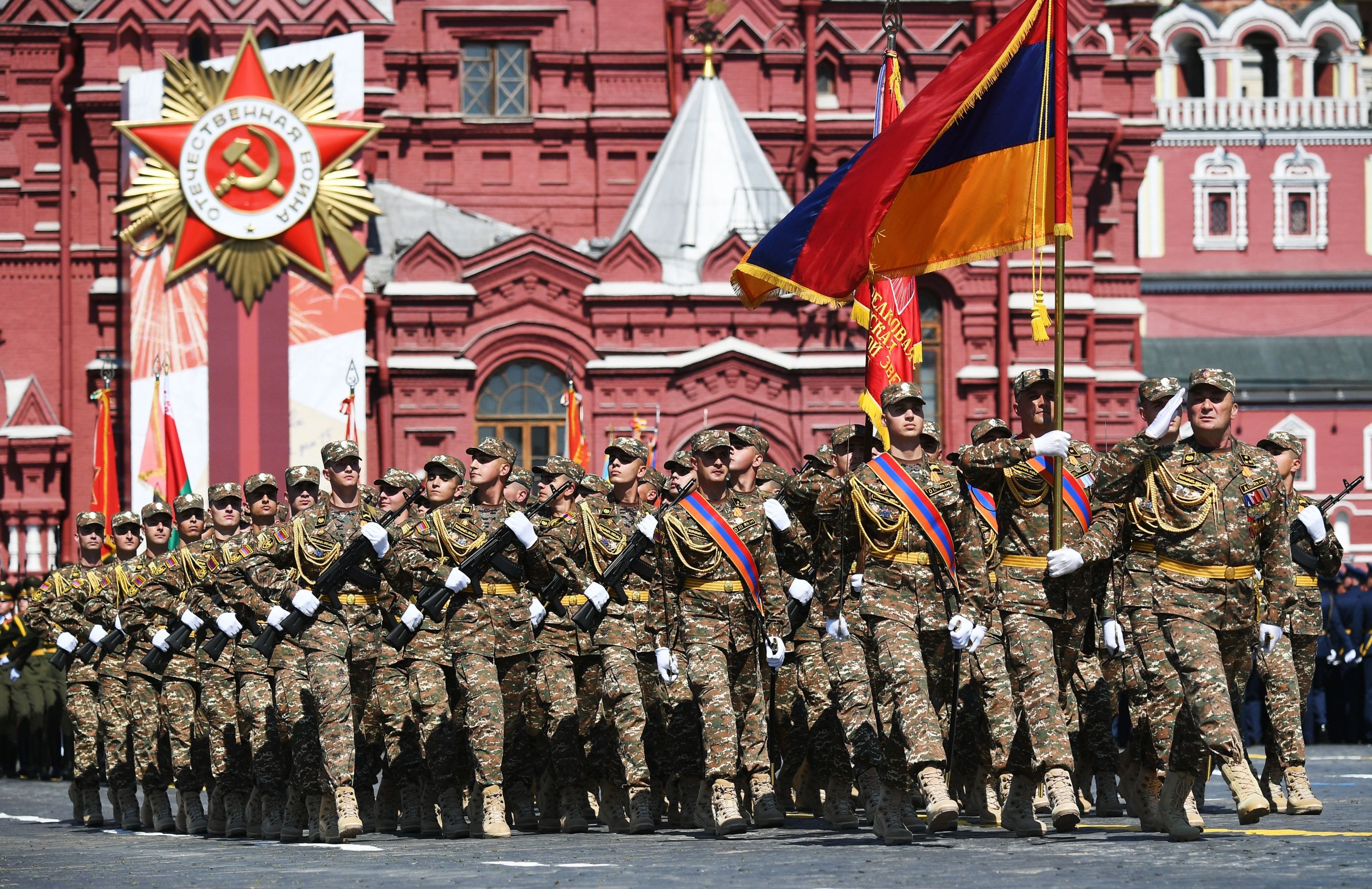 Парад Победы в 2021 году однозначно состоится - Кремль