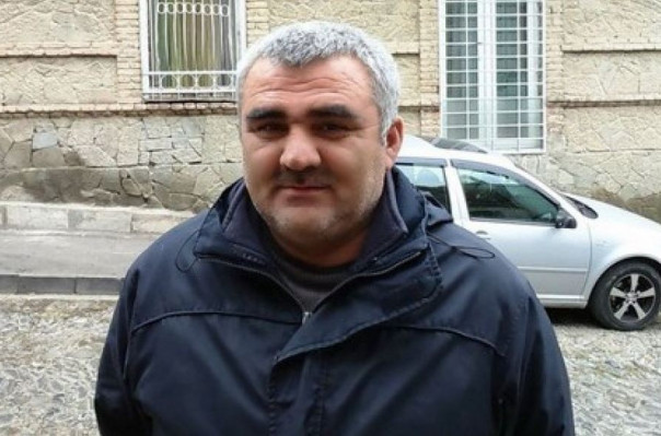 Суд в Баку арестовал похищенного в Тбилиси оппозиционного журналиста на три месяца