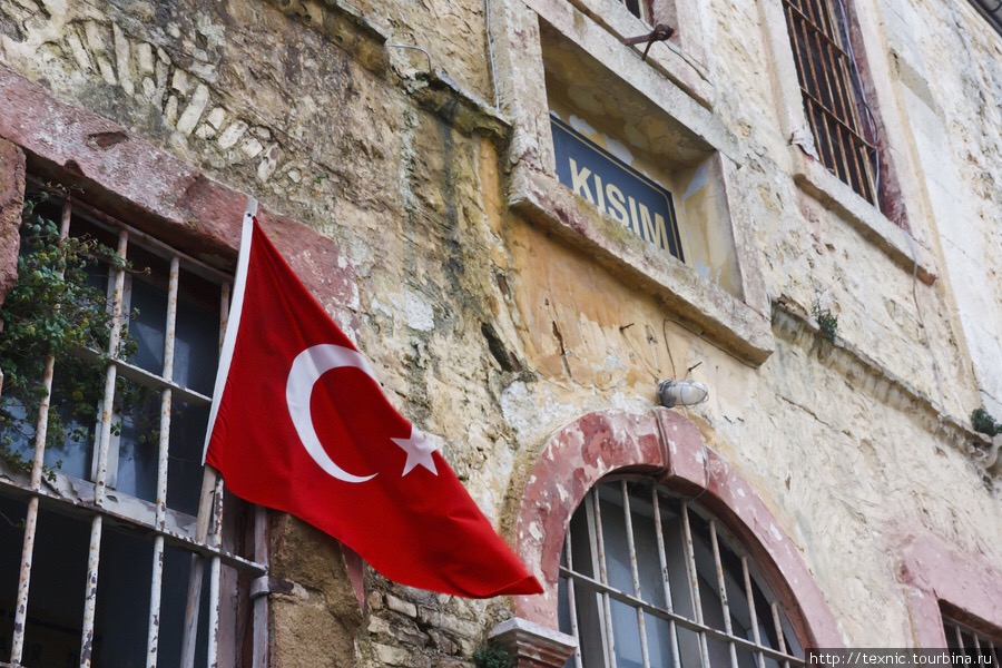 Турция неожиданно освободила гражданина США, обвиняемого в терроризме