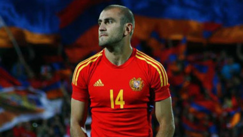 Вардан Минасян вернул в сборную Армении Юру Мовсисяна