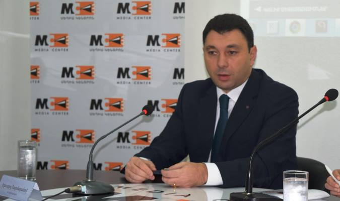 РПА: Власти Армении примут любой итог конституционного референдума