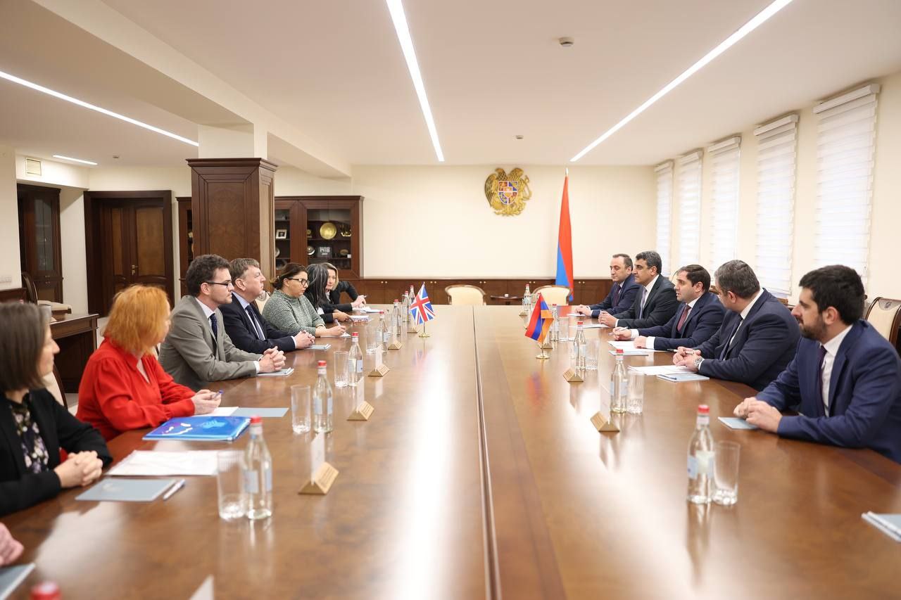 ՊՆ-ում քննարկվել են Հայաստանի և Միացյալ Թագավորության միջև համագործակցության հարցեր
