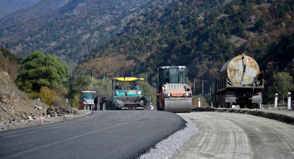 В течение 5 лет будут заасфальтированы до 400 км дорог в Арцахе