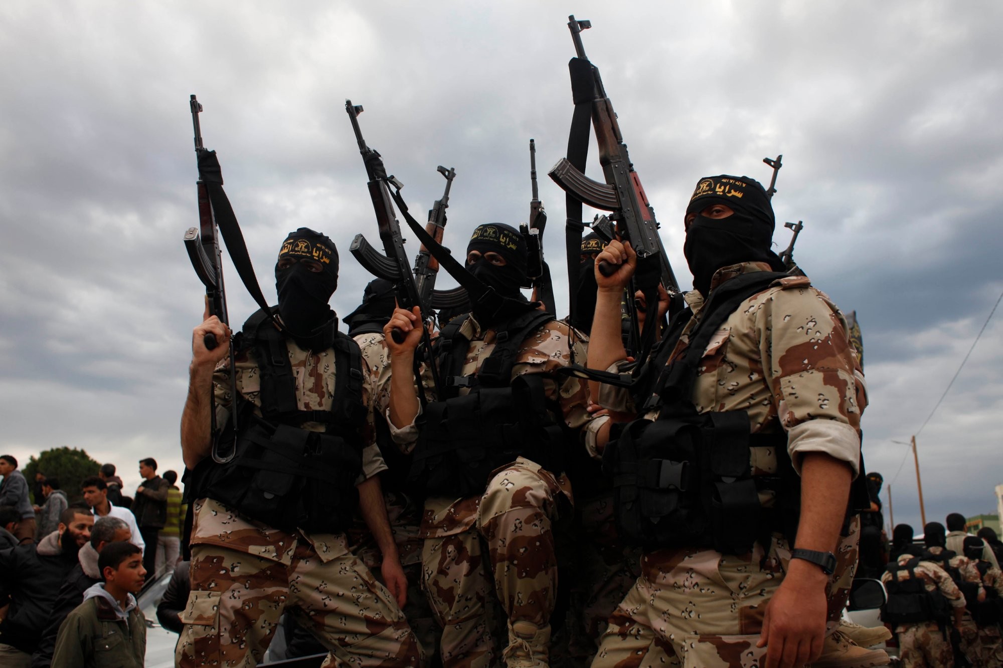 The Guardian: 2000 сирийских боевиков брошены в Ливию для поддержки правительства