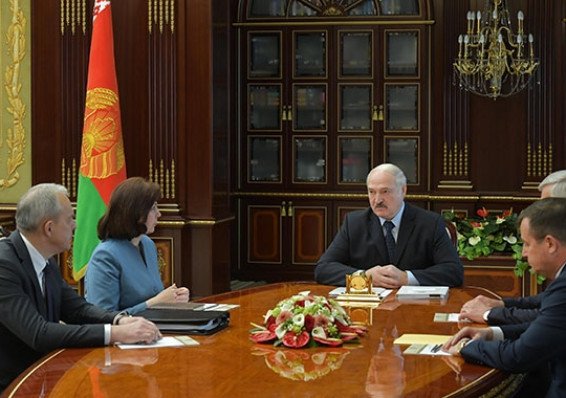Белоруссия вывернулась из ситуации с пандемией - Лукашенко