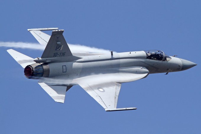Азербайджан закупит пакистанские JF-17