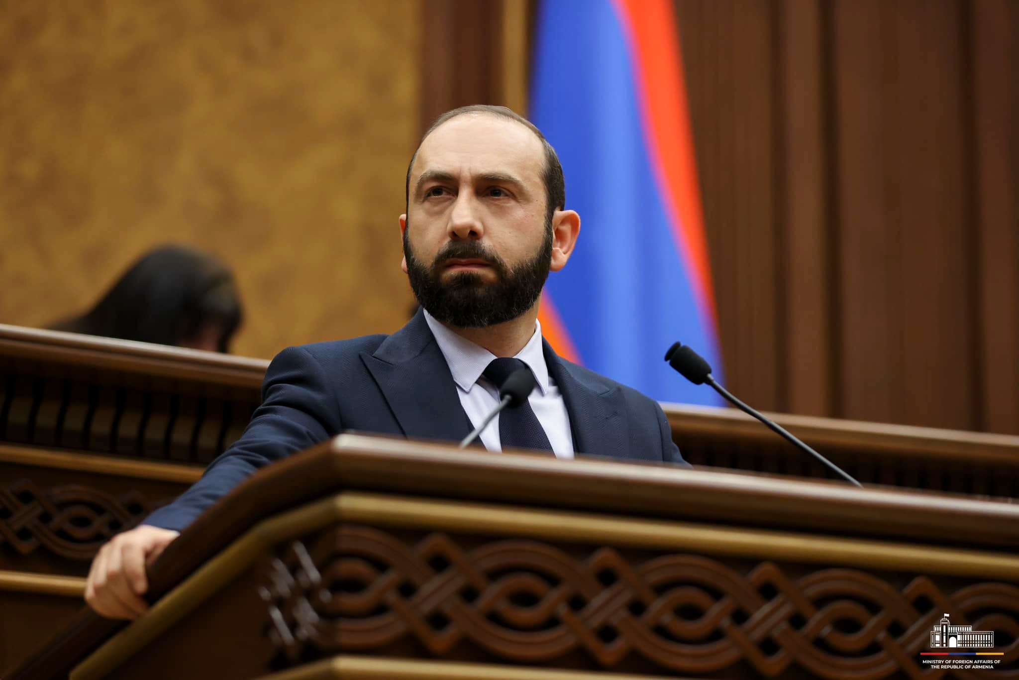 Глава МИД Армении видит реальное окно возможностей для мира с Азербайджаном