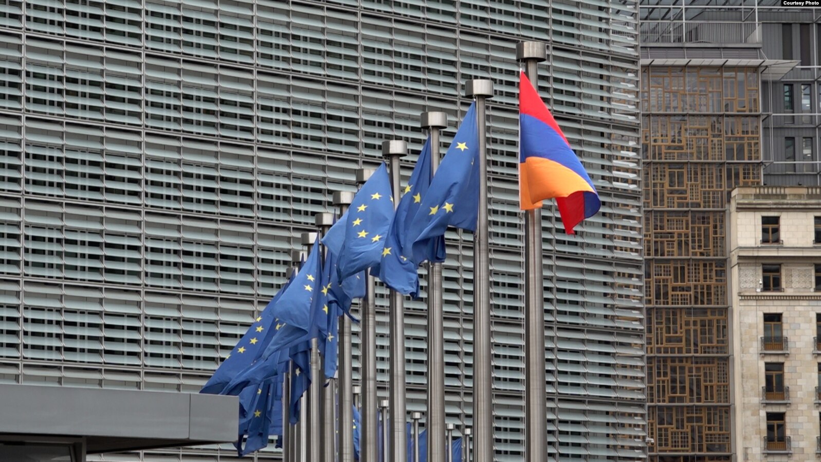 Согласно предварительной договоренности, Армения впервые получит помощь от Фонда мира ЕС