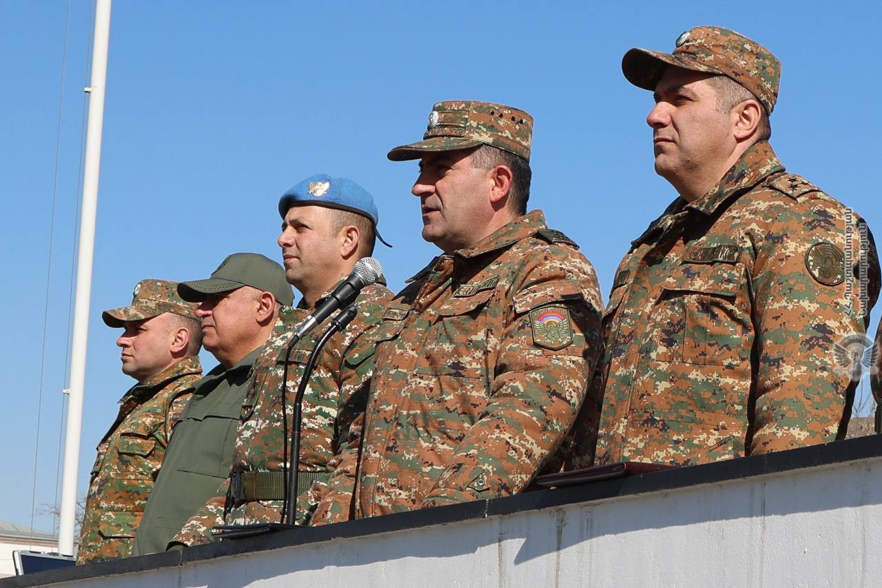 Начальник Генштаба ВС РА представил бригаде миротворческих сил нового командующего