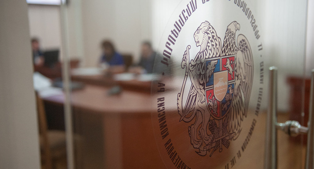 В Армении началось электронное голосование на внеочередных выборах в парламент - ЦИК