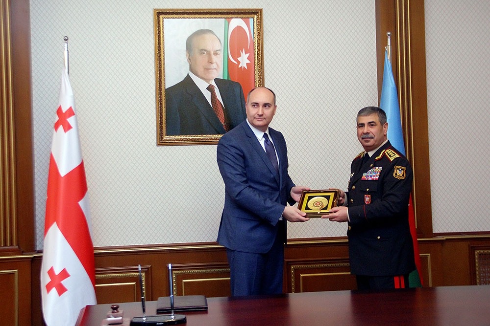 Министры обороны Грузии и Азербайджана провели переговоры в Баку 