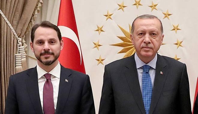 Зять Эрдогана подал в отставку с поста министра финансов Турции 