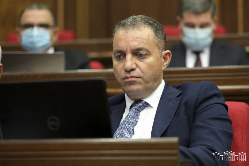 ՀՀ Նախագահը հրամանագիր է ստորագրել Քերոբյանին պաշտոնից ազատելու մասին