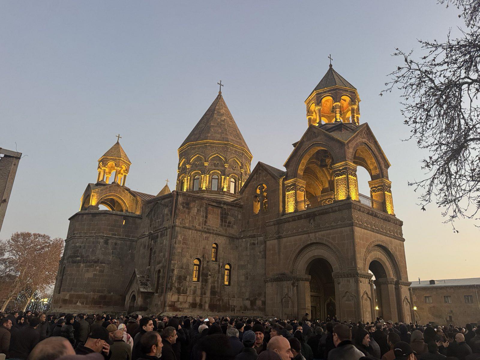 Մեկ է` աղմուկը մի պահ վերանալու է և տակը մնալու է փաստերն ու մարդկային դեմքերը