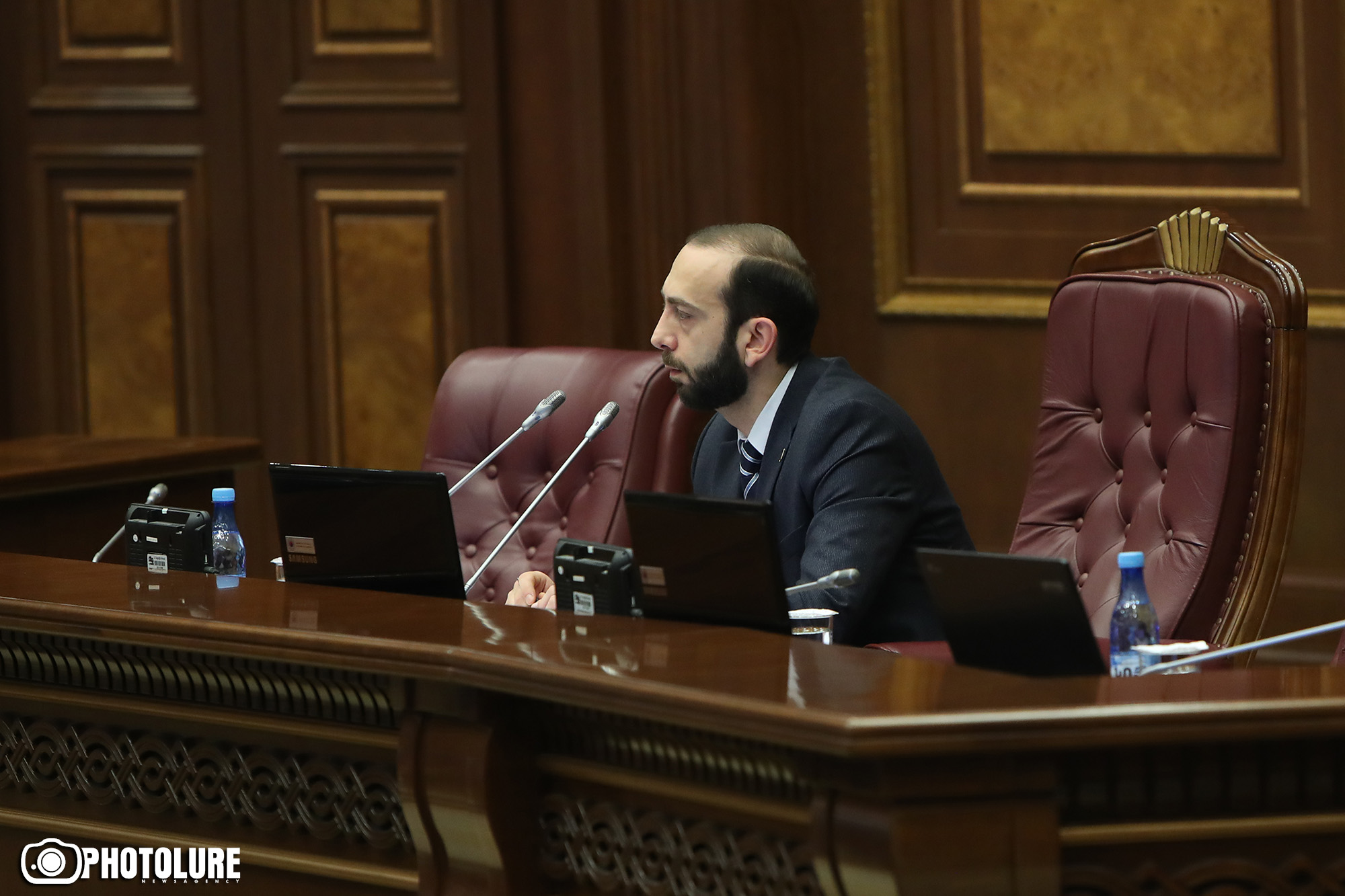 В парламенте Армении вспомнили жертв погромов армян в Баку