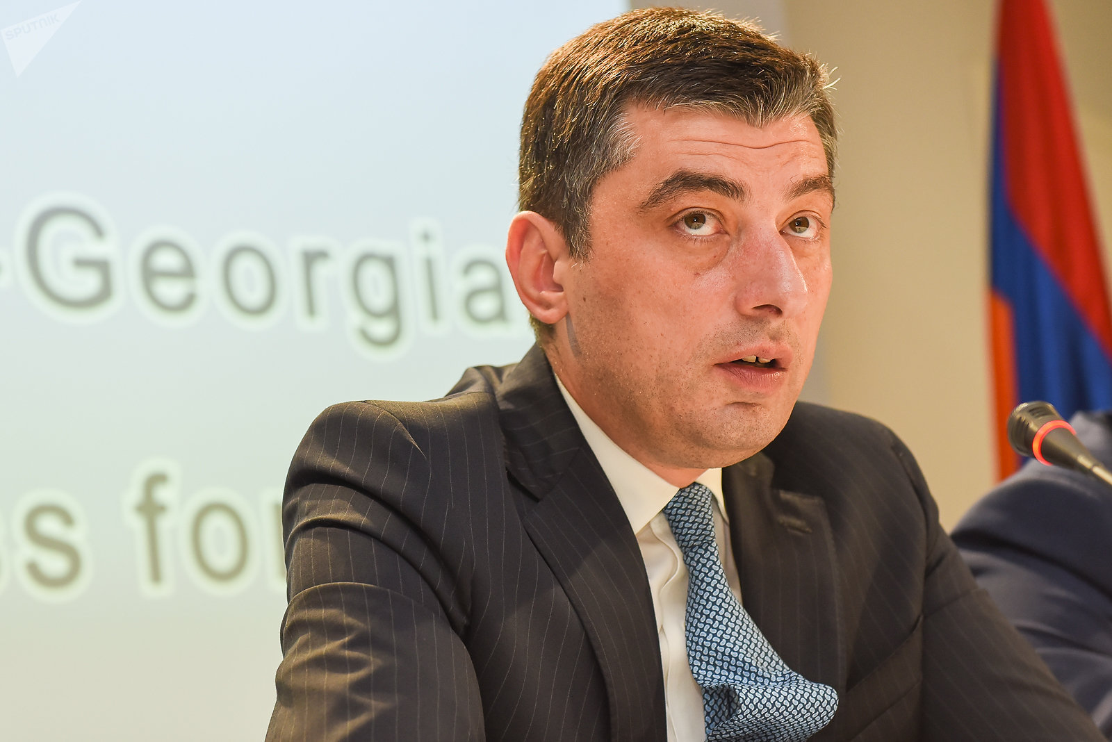 Кандидат в премьеры Грузии Гахария выступил за интеграцию в ЕС и НАТО