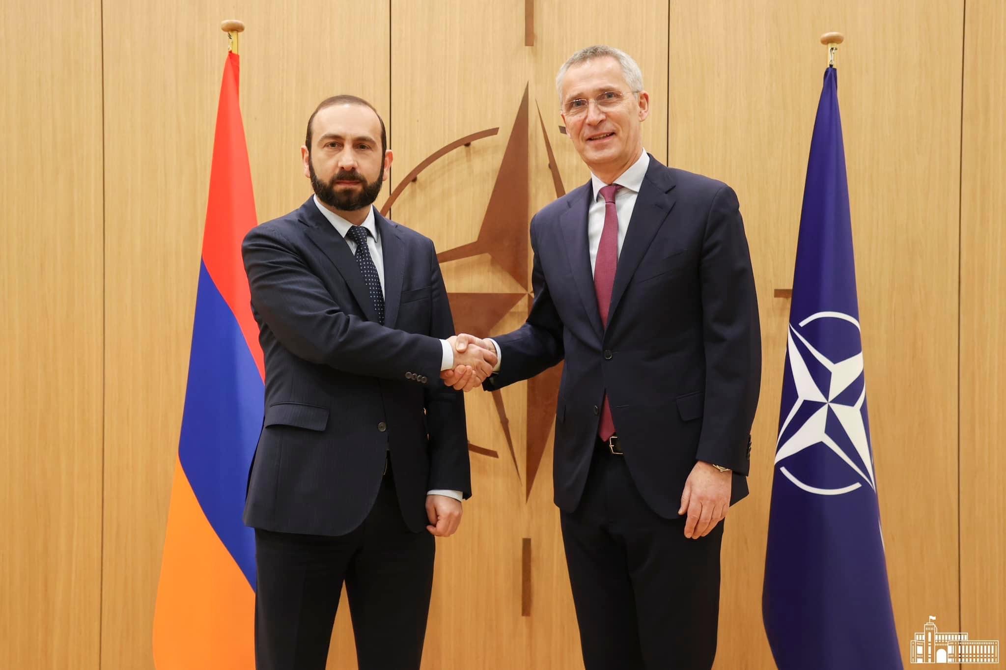 Мирзоян обсудил со Столтенбергом диалог Армения-НАТО и региональную безопасность