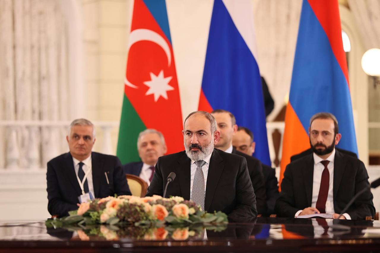 Сергей Мелконян: Сочинская встреча - очередное дипломатическое фиаско Армении