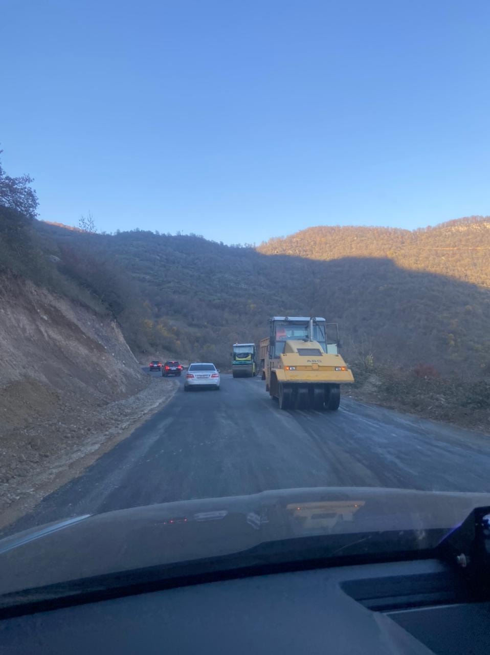 Дорога Татев-Агвани будет сдана в эксплуатацию до конца ноября - вице-премьер