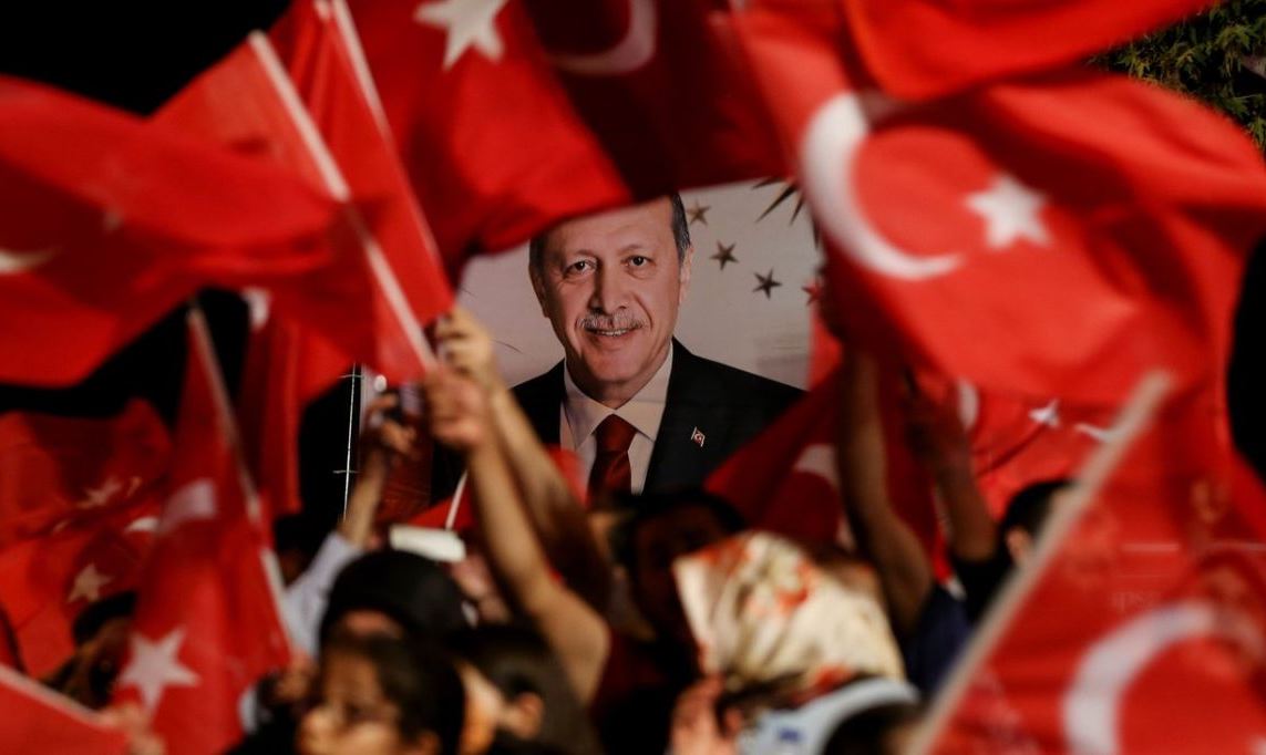 Hürriyet: Турции может не перенести внешний долг