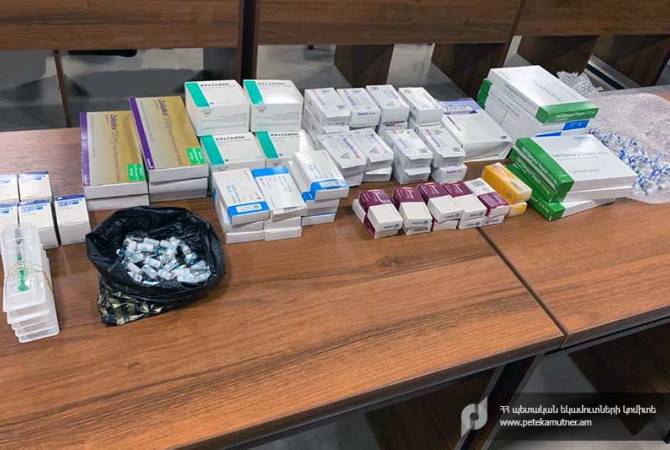 Таможенники обнаружили в багаже пассажира автобуса из Турции 3,5 кг нелегальных лекарств