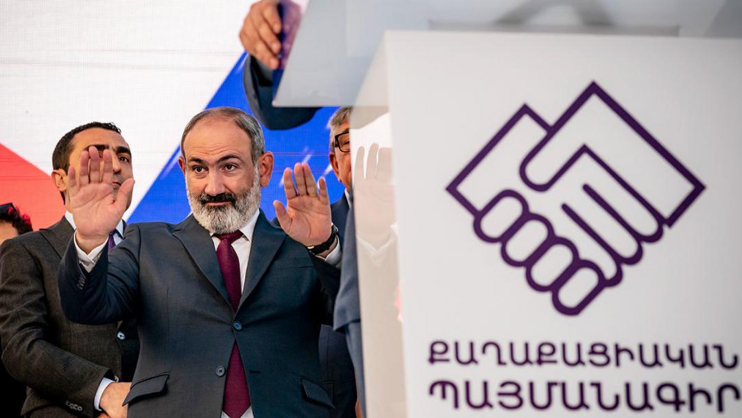 Теряет ли Пашинян контроль над Ереваном? Александр Искандарян (интервью)