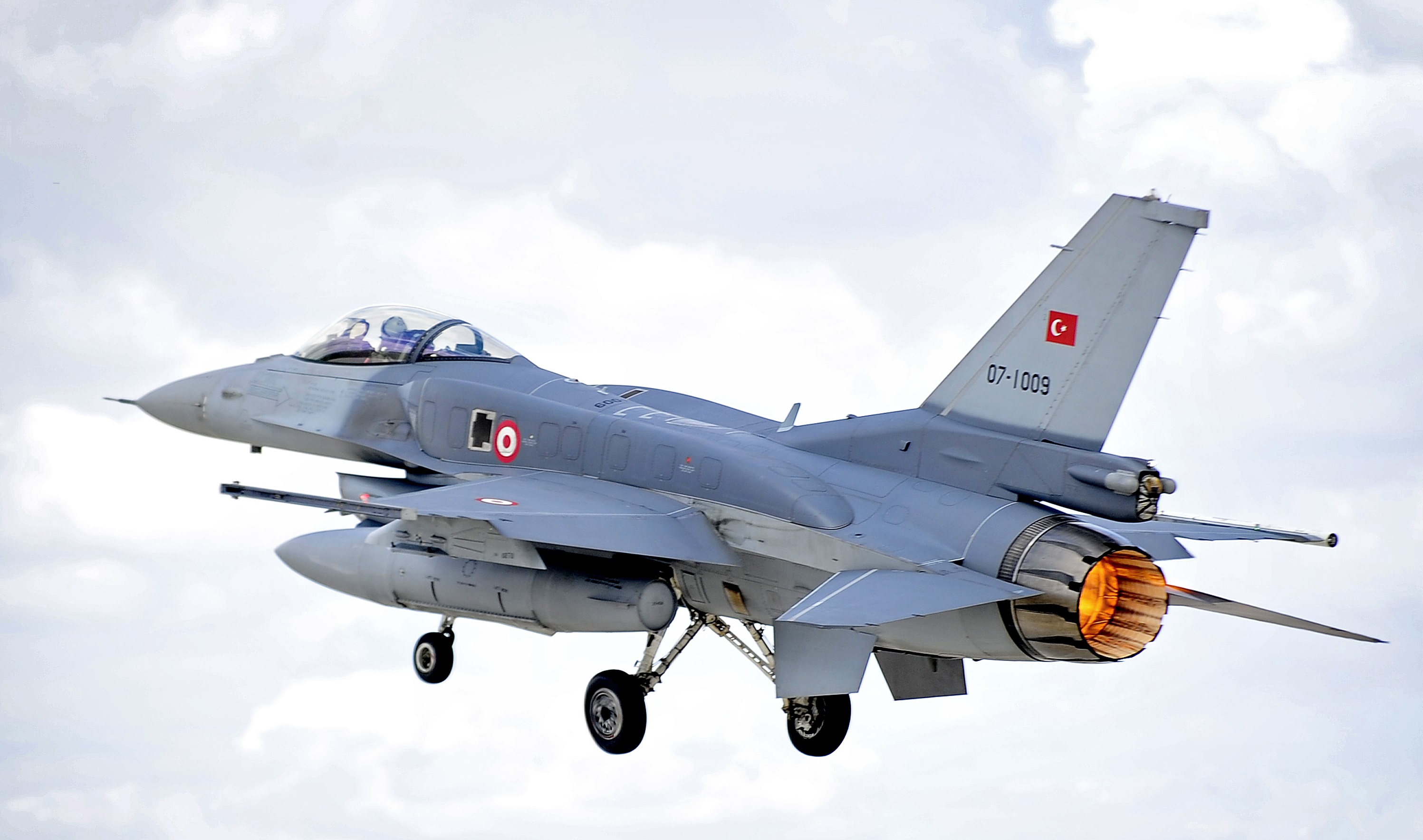 Турция может рассмотреть альтернативы F-16 из России и Китая — эксперт 