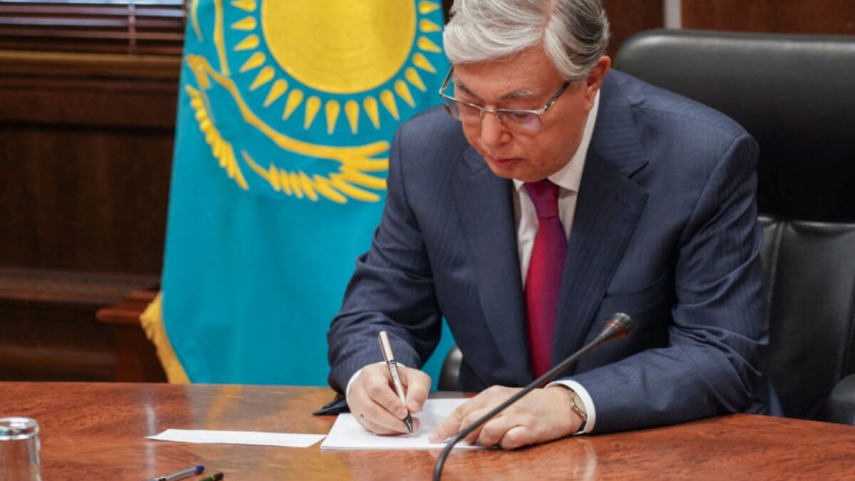 В Казахстане День скорби по умершим от коронавируса