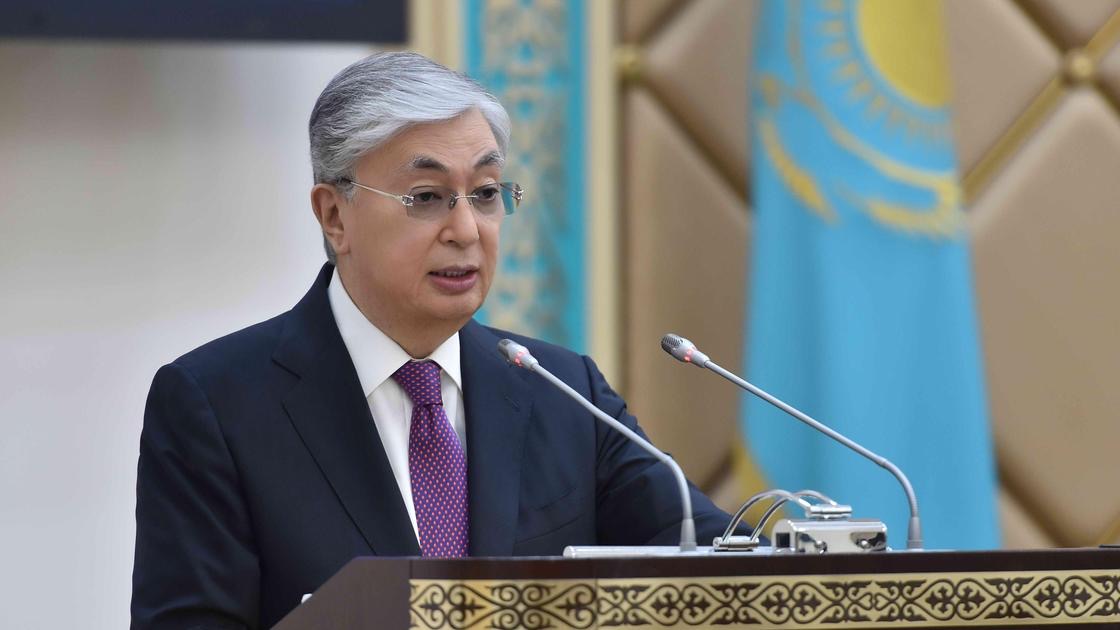 Президент Казахстана решил создать Нацфонд для детей до 18 лет