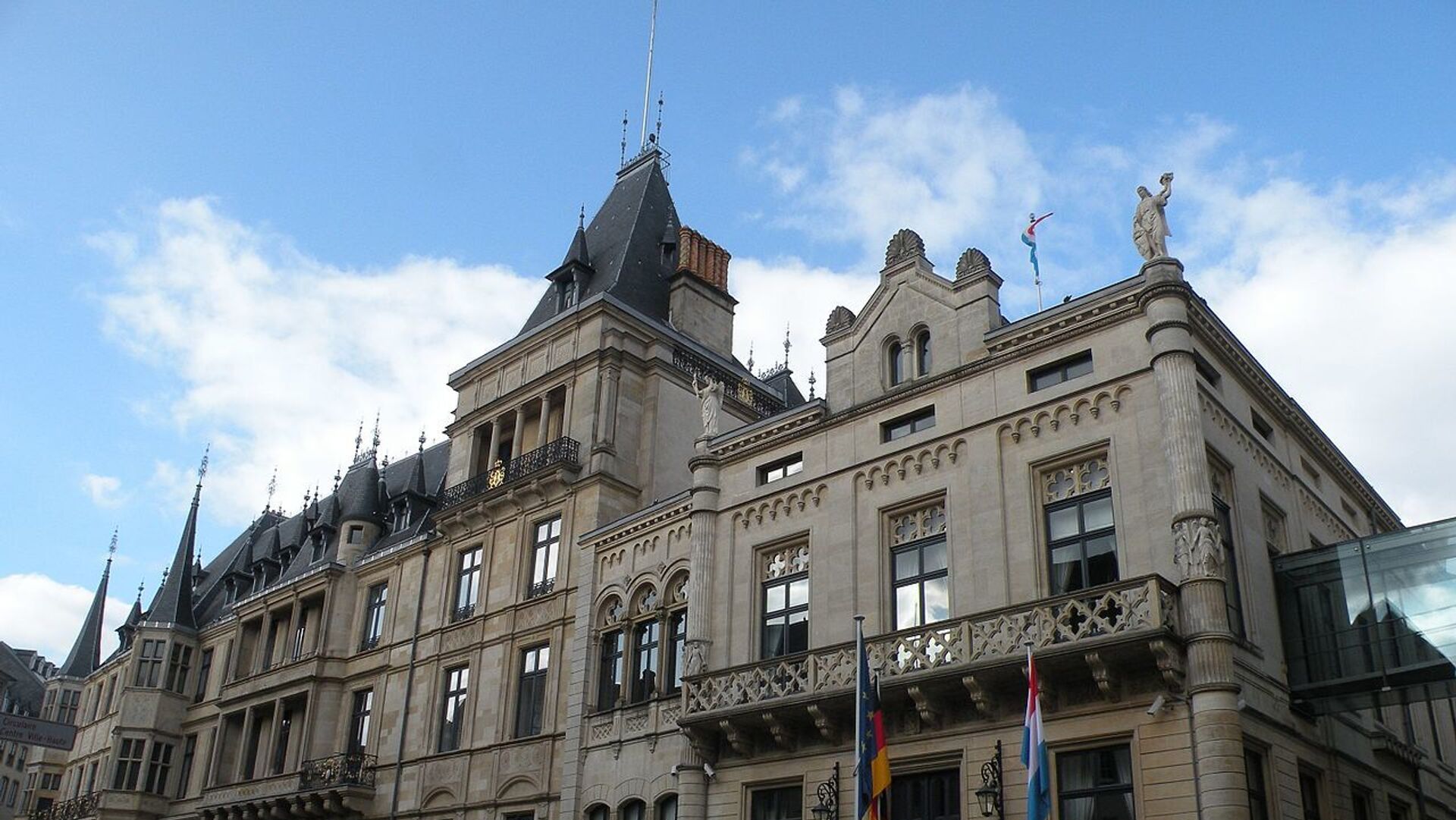 Палата депутатов Люксембурга единогласно приняла резолюцию о поддержке Армении