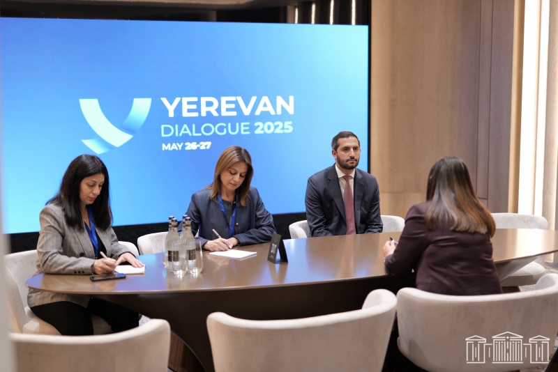 Ռուբինյանը հանդիպել է Պաղեստինի պետության ԱԳ եւ արտագաղթյալների հարցերով պետնախարարի հետ