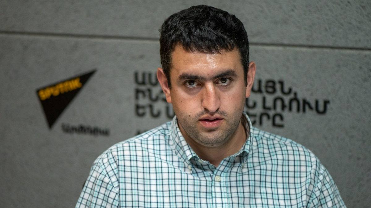 Азербайджанцы обрадовались взрыву в Баку: эксперт ожидает введение религиозных ограничений
