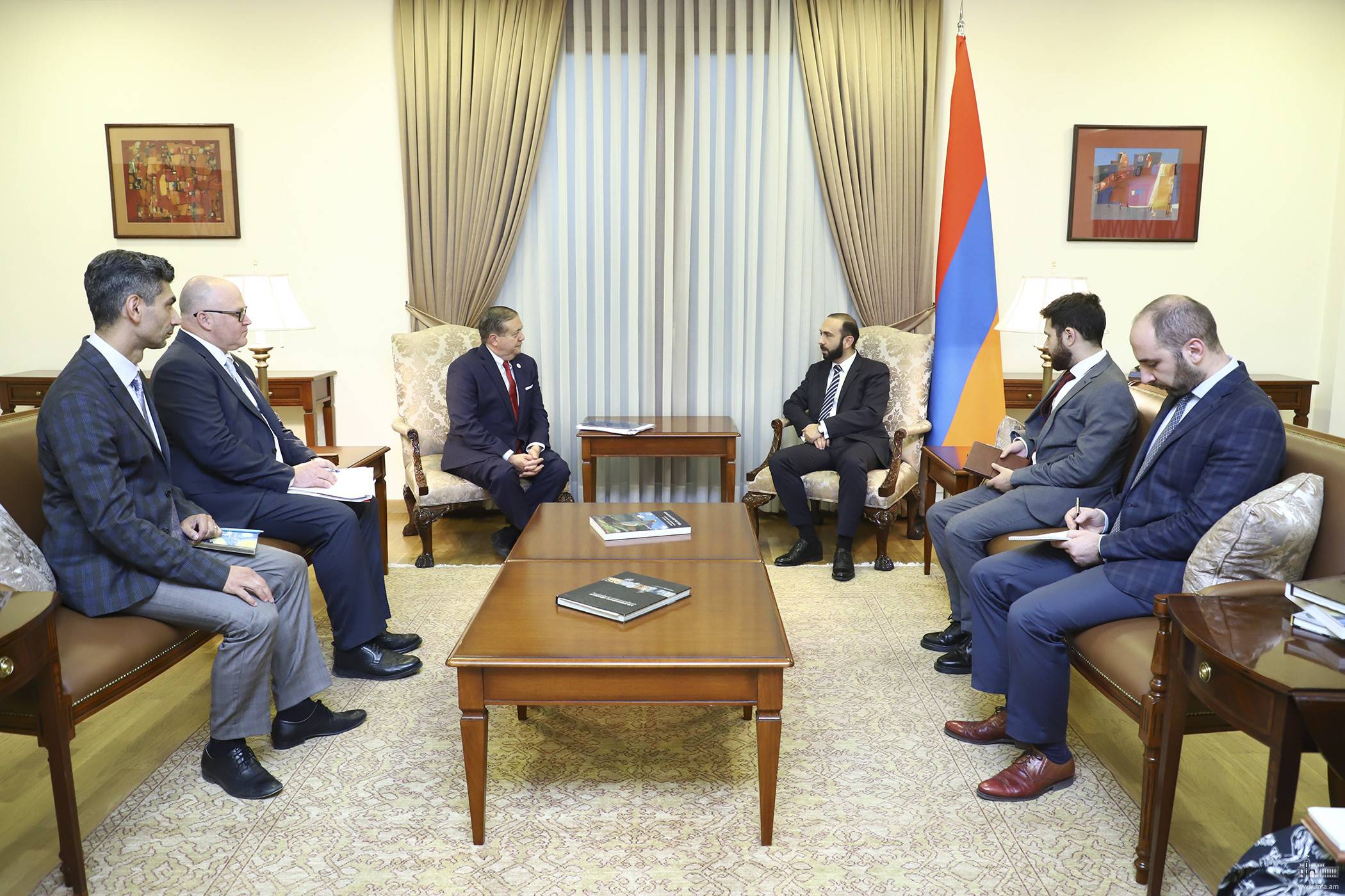 МРИ продолжат содействовать процессу демократических реформ в Армении