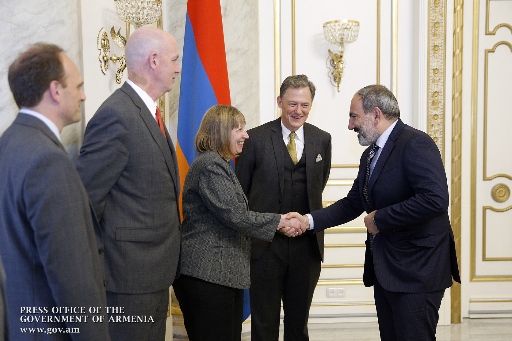 Никол Пашинян и зампомощника госсекретаря США обсудили карабахский конфликт