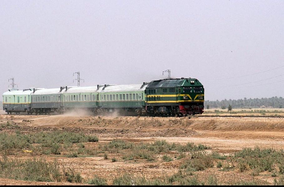 В Иране пассажирский поезд сошел с рельсов, есть погибшие 