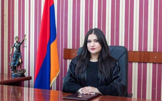 В отношении Арусяк Алексанян должно быть возбуждено дисциплинарное производство – адвокат