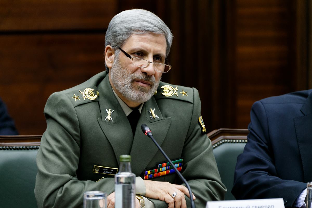 Воздушная атака на Иран получит сокрушительный ответ – министр обороны ИРИ