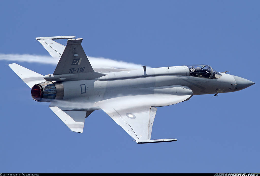 Азербайджан намерен купить у Пакистана истребители JF-17 Thunder