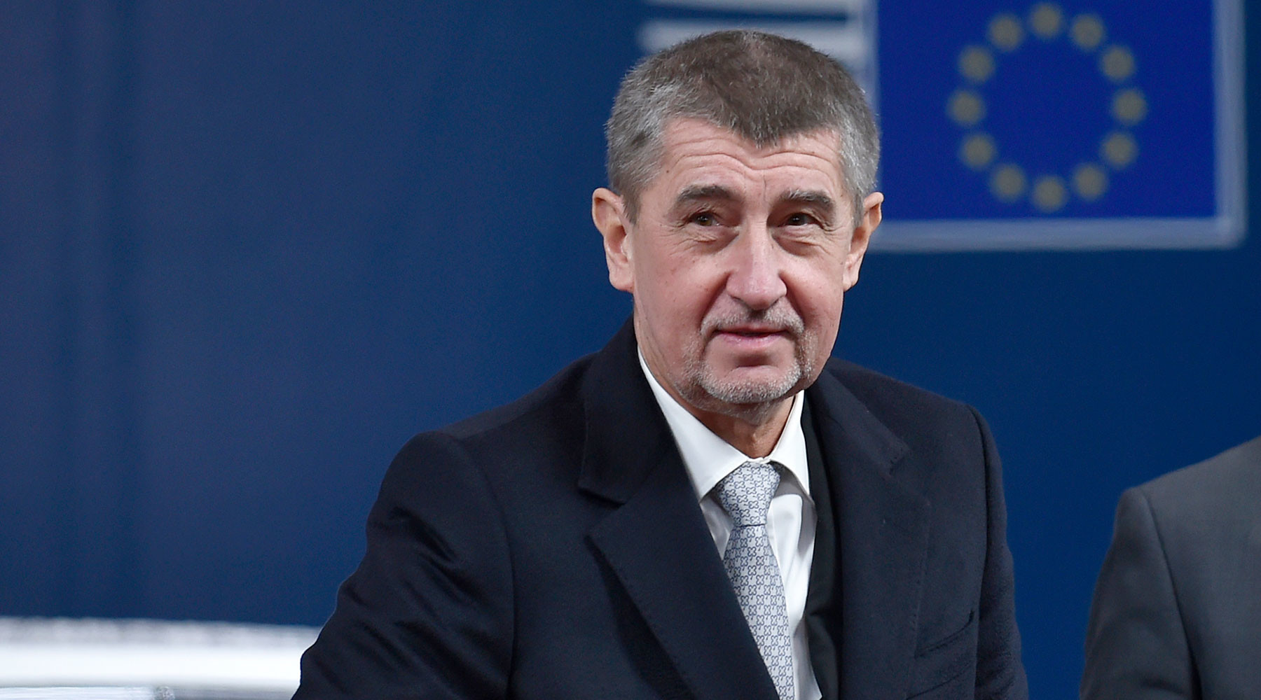 Чехия приняла решение приостановить поставки вооружения в Турцию - глава МВД