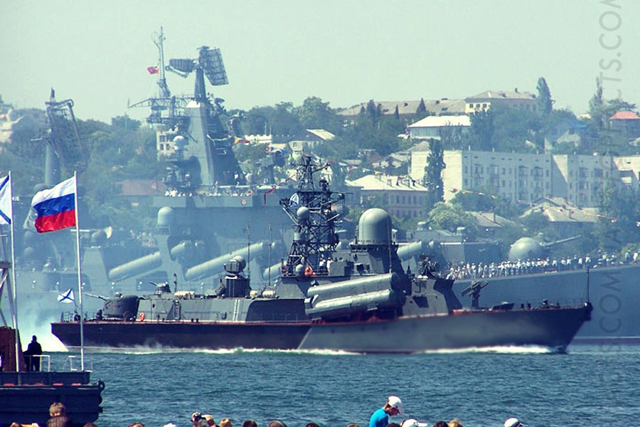 Части Черноморского флота РФ перебрасываются в Абхазию для помощи в борьбе с коронавирусом