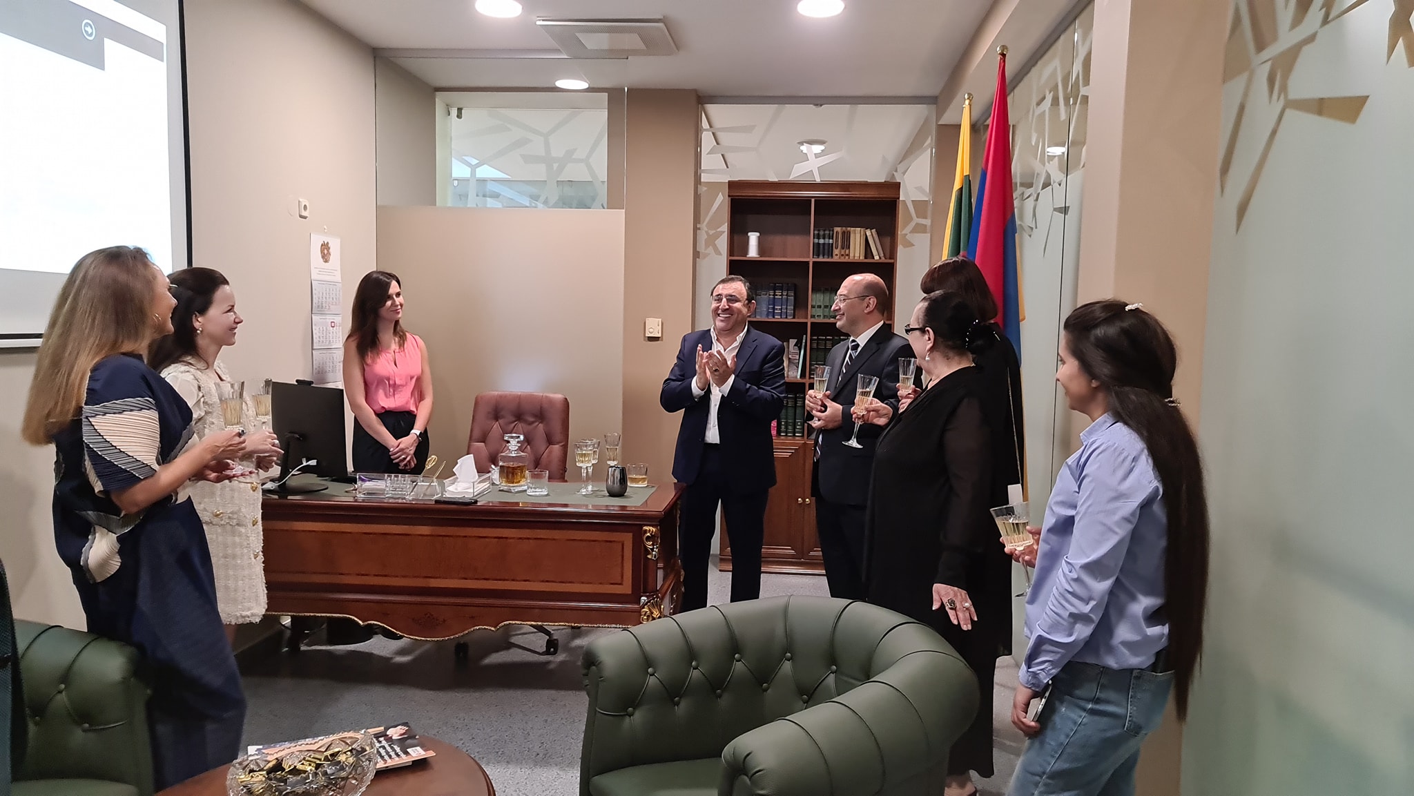 В Вильнюсе состоялась церемония открытия офиса почетного консульства Армении